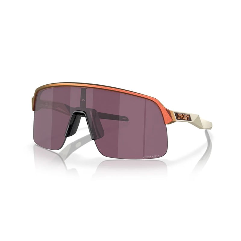 Oakley Sutro Lite